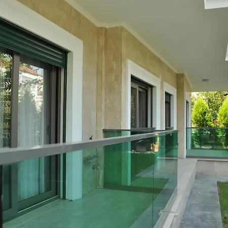 X Hotel apartamentowy Fethiye